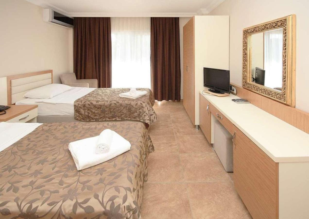 Bitez Risa Hotel Habitación foto